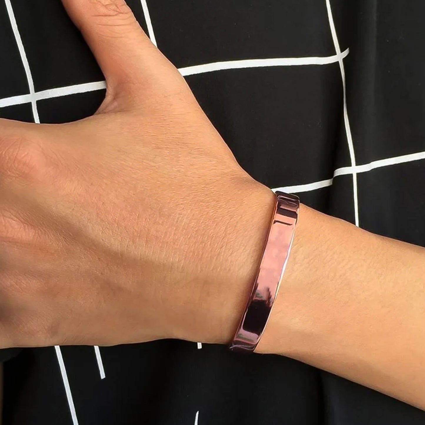 Elegant Rose Gold-plated Open Cuff Bracelet Kada (1 Pc)